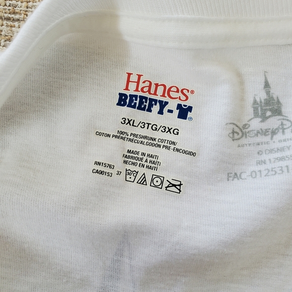 🆕️ Disney Discover the Magic Long Sleeve Tee - Picture 7 of 9